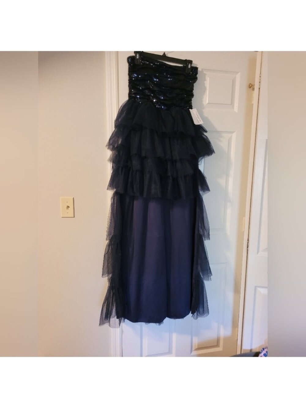 NWT-Elegant Navy Tiered Evening Dress-PERFECR FOR HOMECOMING/WEDDING